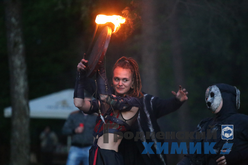 47886957065709 (9).jpg